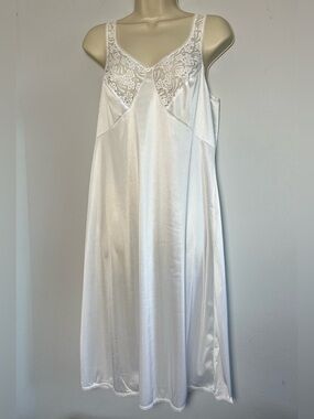 Triumph Romantic Bride White Lace Slip Dress Classic Austrian Lingerie Sz M